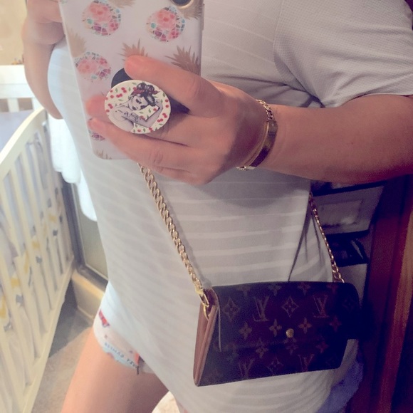 🤎💯 %AUTHENTIC LUZ VUITTON MONOGRAM SARAH WALLET crossbody 🤎🧡 - Picture 17 of 17